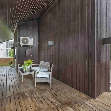 Aurora Polaris - With Outdoor Sauna - 750m From Center - Free Parking Villa *