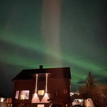 Villa Aurora Polaris Luxury - 750m From Center - Free Parking Tromso
