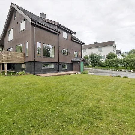 Villa Aurora Polaris - With Outdoor Sauna - 750m From Center - Free Parking *