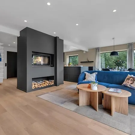 Villa Aurora Polaris - With Outdoor Sauna - 750m From Center - Free Parking Tromso