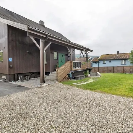 Aurora Polaris - With Outdoor Sauna - 750m From Center - Free Parking Villa Tromso