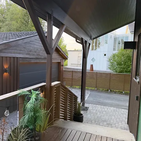 Villa Aurora Polaris - With Outdoor Sauna - 750m From Center - Free Parking Tromso