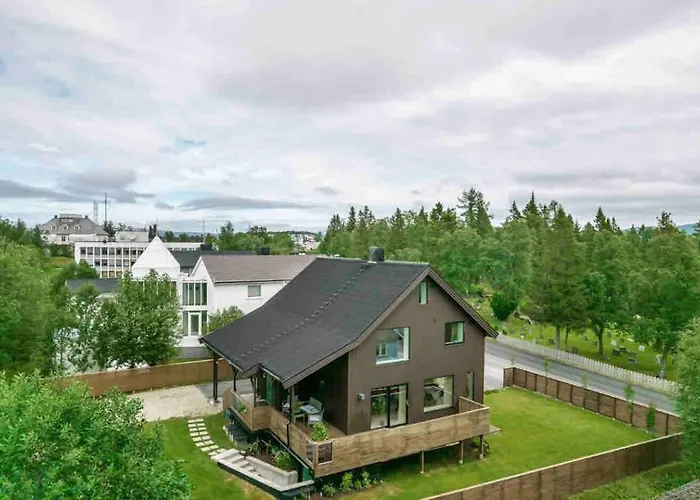 Вилла Aurora Polaris - With Outdoor Sauna - 750m From Center - Free Parking Тромсё