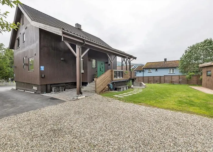 Aurora Polaris - With Outdoor Sauna - 750m From Center - Free Parking Вилла Тромсё