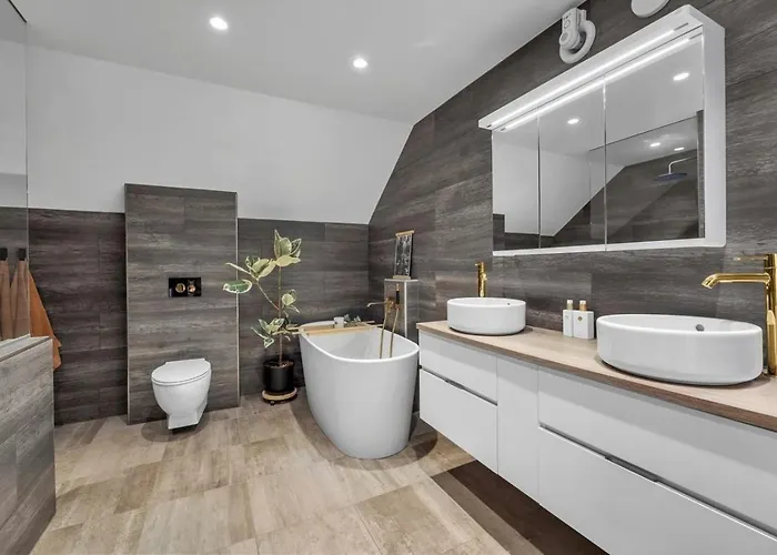 Вилла Aurora Polaris - With Outdoor Sauna - 750m From Center - Free Parking *