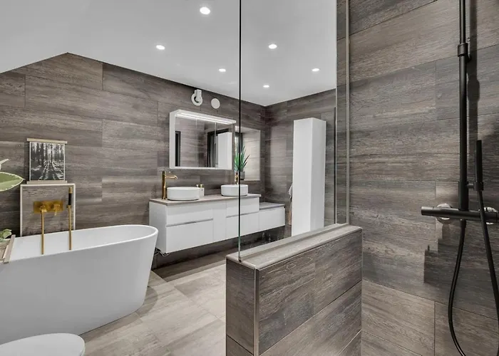 Вилла Aurora Polaris - With Outdoor Sauna - 750m From Center - Free Parking Тромсё