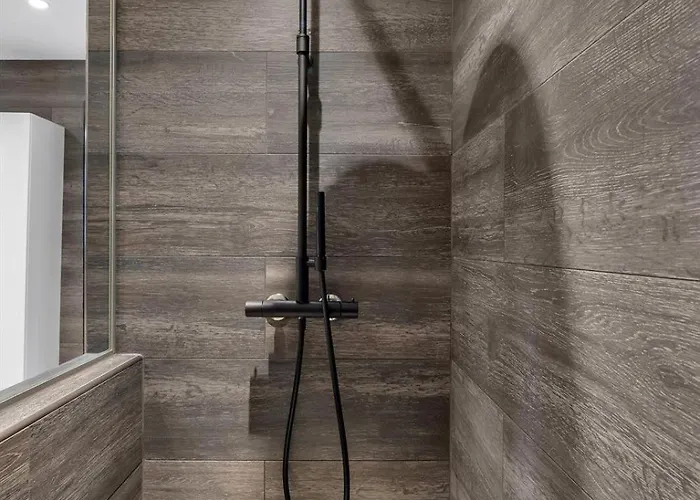 Aurora Polaris - With Outdoor Sauna - 750m From Center - Free Parking Тромсё