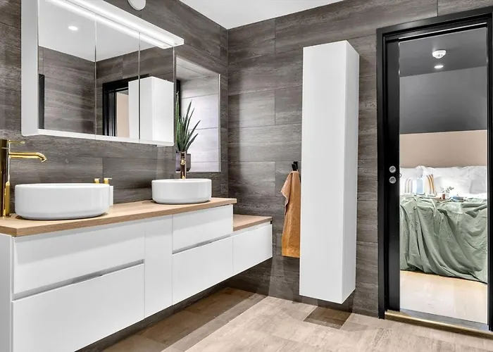 Aurora Polaris - With Outdoor Sauna - 750m From Center - Free Parking Villa